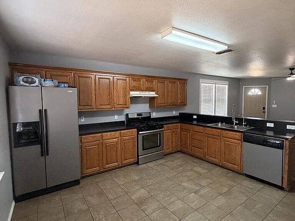 3rd image of 1211 Santa Rosa Ave