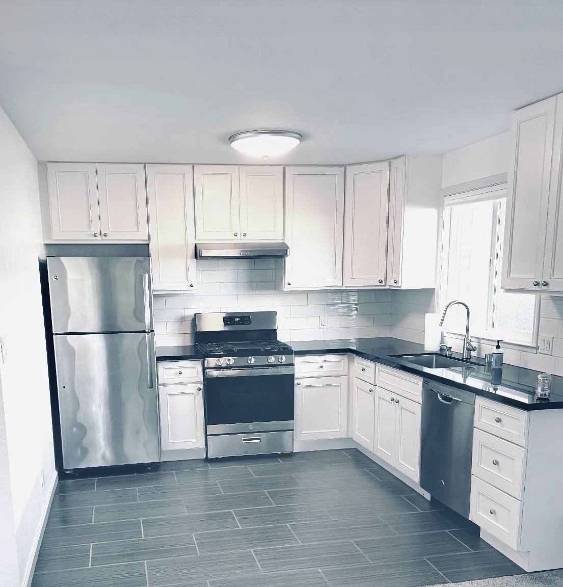 70 Paloma Ave — Photo 1