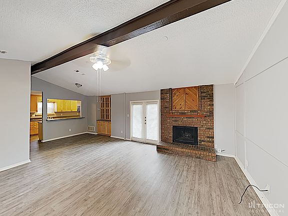 2nd image of 2821 El Paso Way