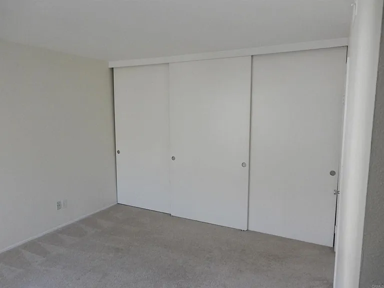2374 Caringa Way — Photo 34