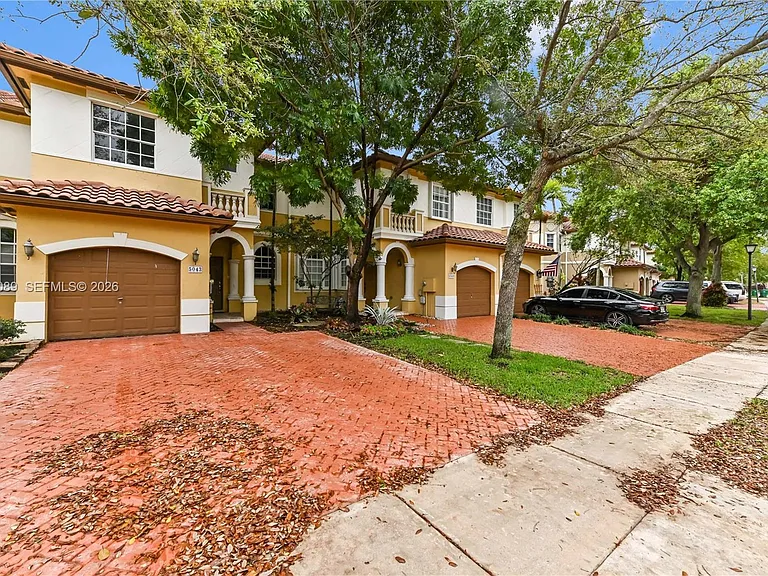 5043 SW 140th Ter — Photo 4