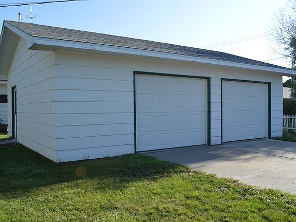 Front of Garage