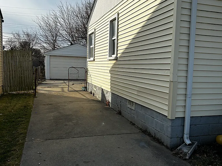 30777 Palmer Blvd — Photo 17