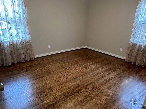 3rd image of 1544 18th St SW