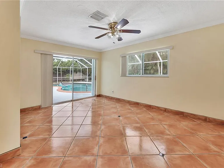 639 S Pompano Dr — Photo 28