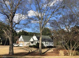 20 Walnut Ln, Cartersville, GA 30121