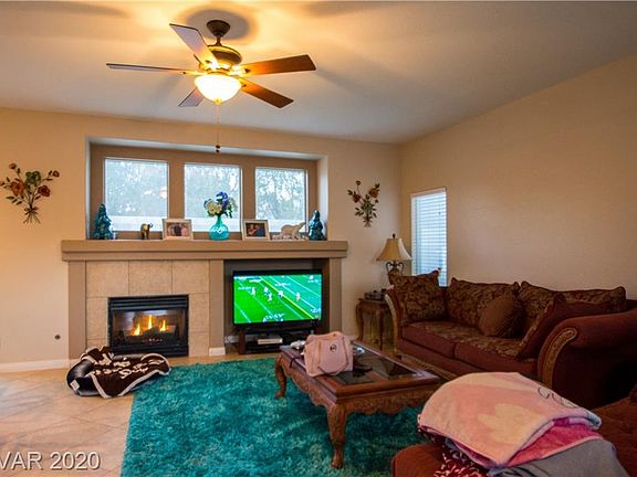 4th image of 7948 Pinnochio Ave