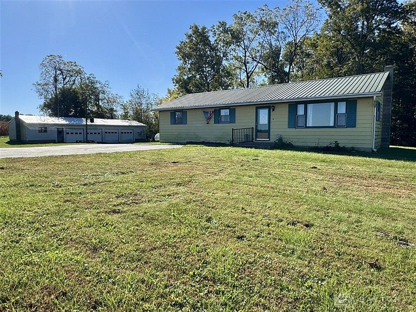 1st image of 387 Moore Rd