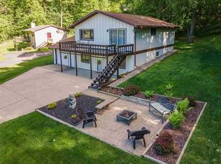 E4555 Iroquois Ct, La Valle, WI 53941