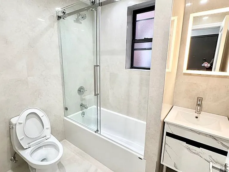 2715 Avenue U #2F — Photo 3