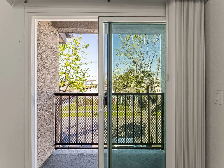 248 E Buckthorn St — Photo 20