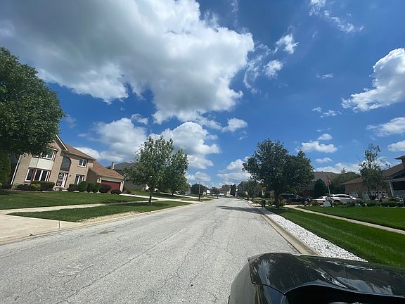 4th image of 3902 Edgewater Dr