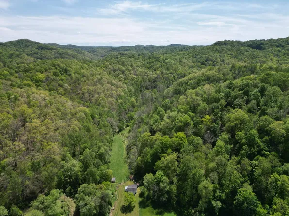 10701 Chapel Rd, Gassaway, WV 26624