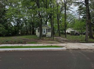 3316 Sanford St, Muskegon Heights, MI 49444
