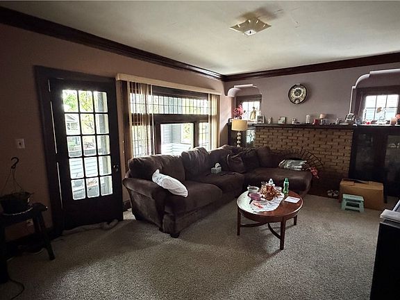 4th image of 3393 W 131st St