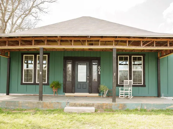 604 Avenue B, Lexington, TX 78947