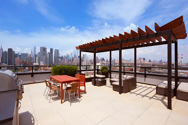 Rented by Compass | media 23