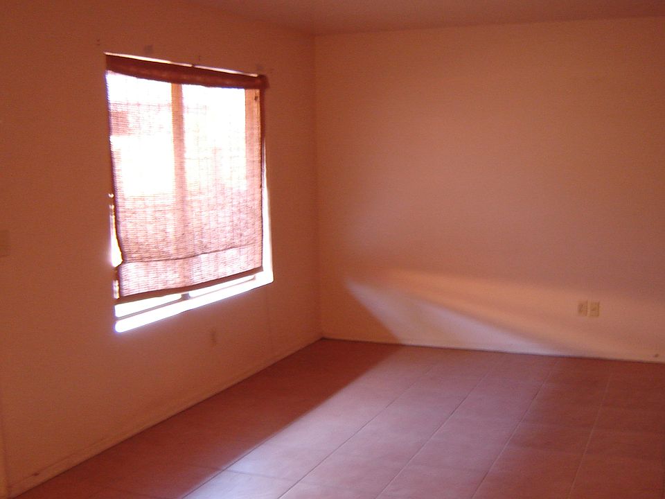 Tile in unit B