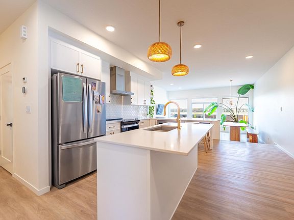 3rd image of 3315 Kulay Way SW