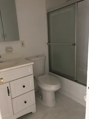 Rented by Sandra Ospina, Licensed Real Estate Broker | media 38