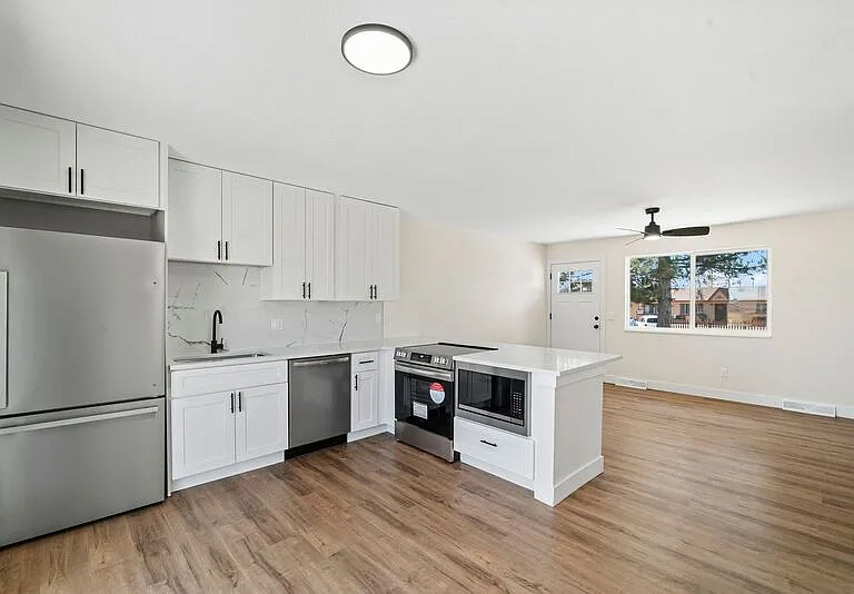 6364 Julian St — Photo 3
