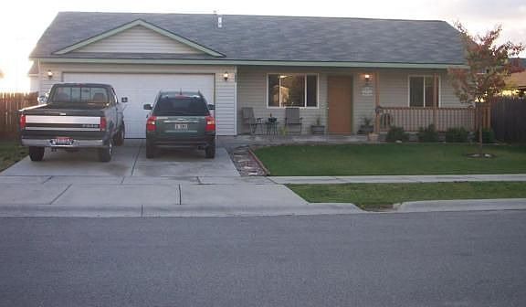 4th image of 815 N Regal Ct