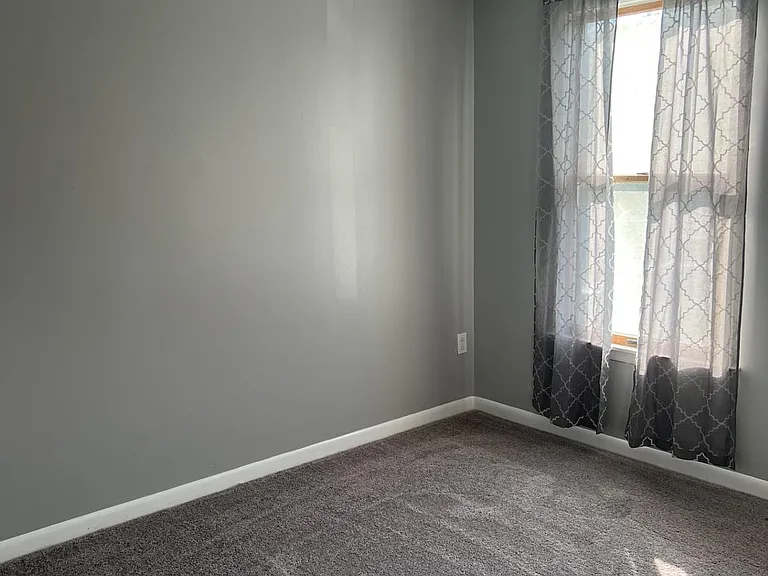 809 W Farrow Ct — Photo 5