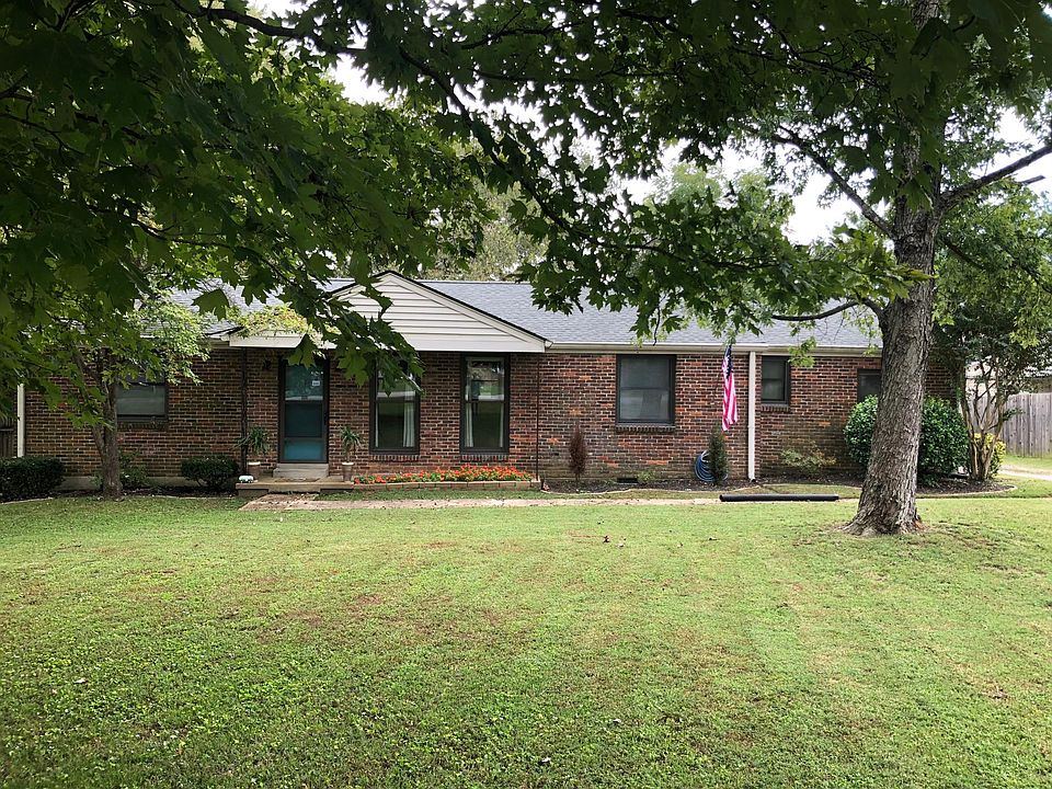 1st image of 2607 Lakeland Dr