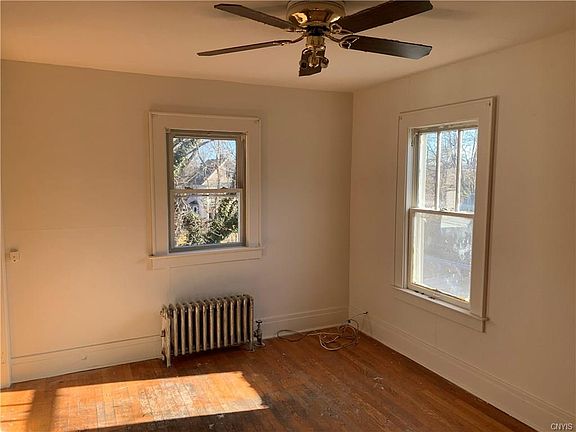 5th image of 520 Vine St