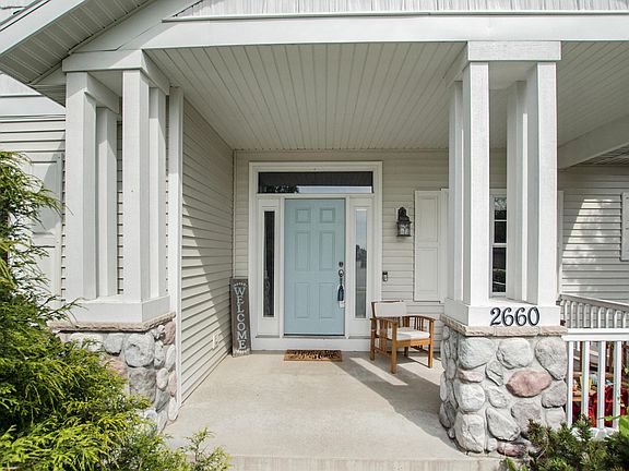 5th image of 2660 Pineview Dr NE