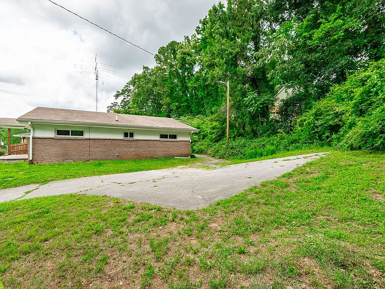 719 McGowan Ave — Photo 42
