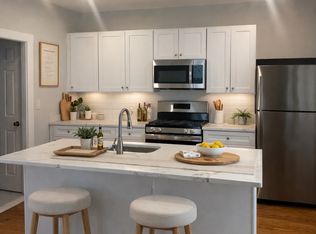 30 Monmouth St #3, Boston, MA 02128