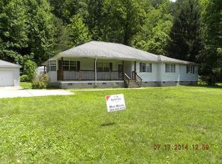 2349 Brounland Rd, Alum Creek, WV 25003