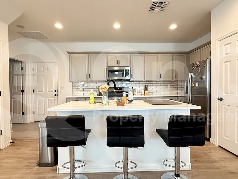 1220 W Sparrow Dr — Photo 6