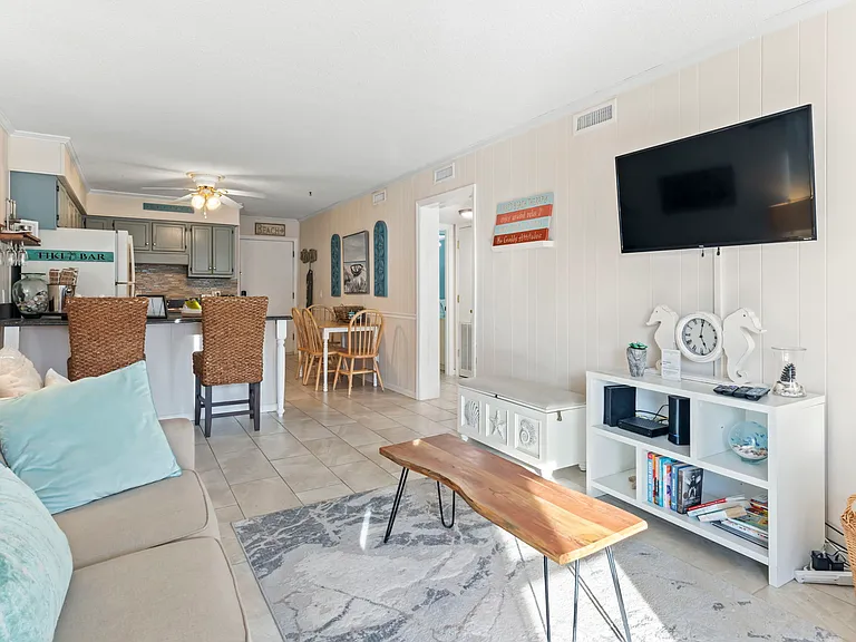 9620 Shore Dr #101 — Photo 11