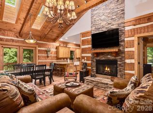 37 Grinnin Sun Rd, Burnsville, NC 28714