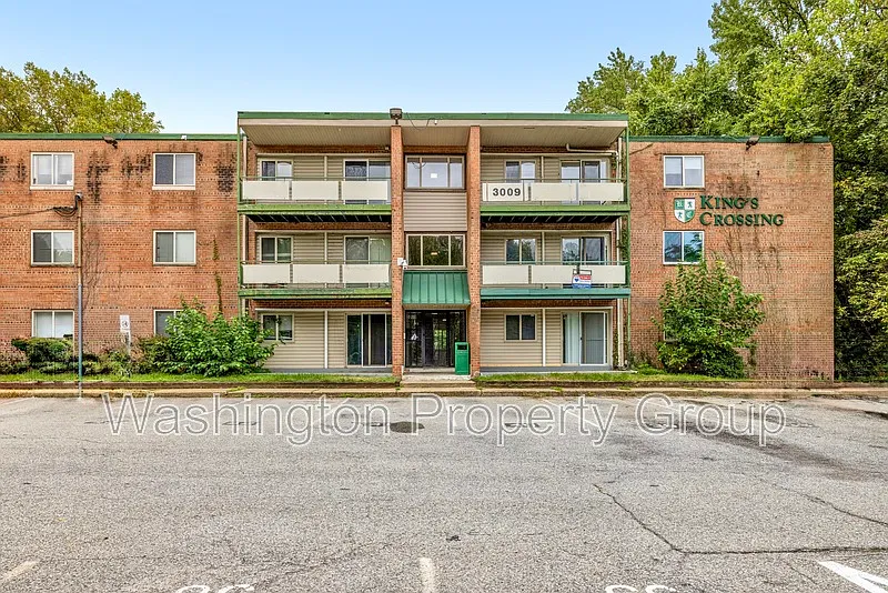 3009 Southern Ave — Photo 2