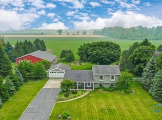 12677 Kramer Rd, Bowling Green, OH 43402