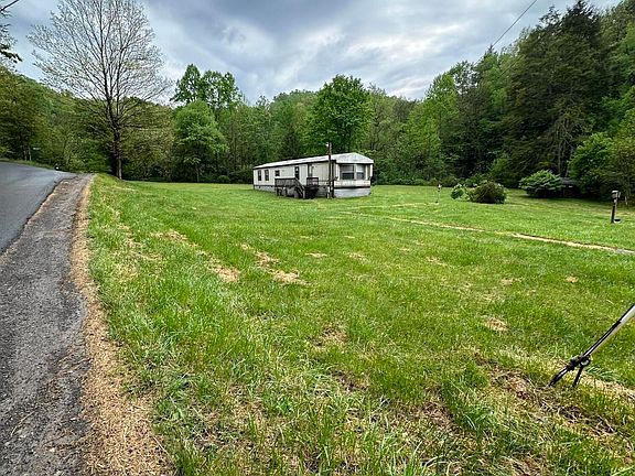 1849 Laurel Creek Rd, Fayetteville, WV 25840 | MLS #24-223 | Zillow