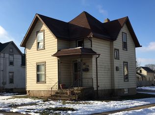 756 8th St, Beloit, WI 53511