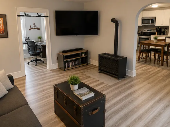 946 Sigsbee, 946 Sigsbee St SE #2, Grand Rapids, MI 49506