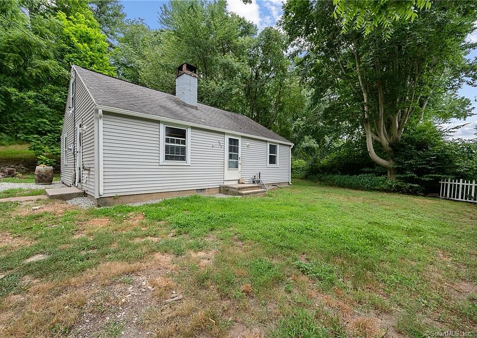 609 Mohegan Avenue Pkwy, Quaker Hill, CT 06375 Zillow