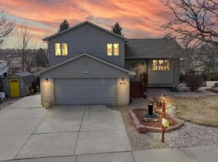 618 18th St SW, Loveland, CO 80537