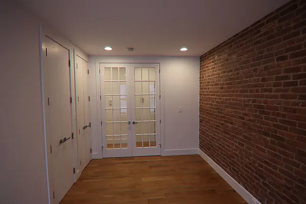 Rented by PMG Real Estate  | media 25