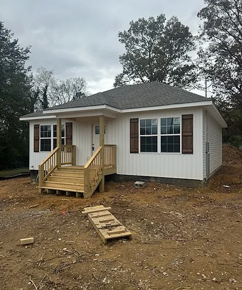 4425 Apex Dr — Photo 2