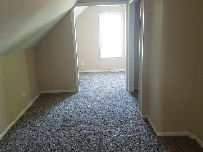1032 Perry St — Photo 17