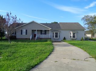 1110 Reid Dr, Elizabeth City, NC 27909