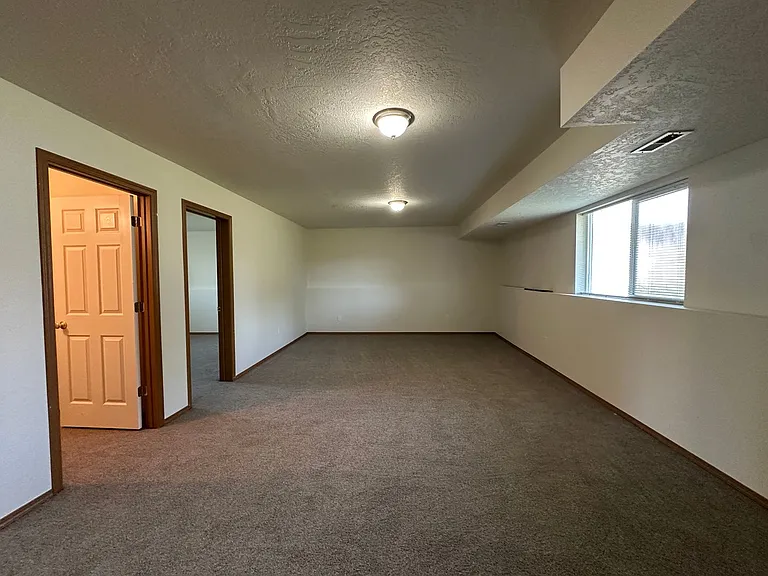 419 N Arbutus Ave — Photo 20