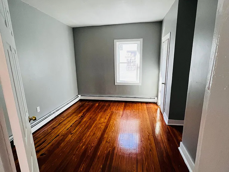 75 Moore St #3 — Photo 13