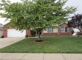 236 Sunnybrooke, Troy, IL 62294
